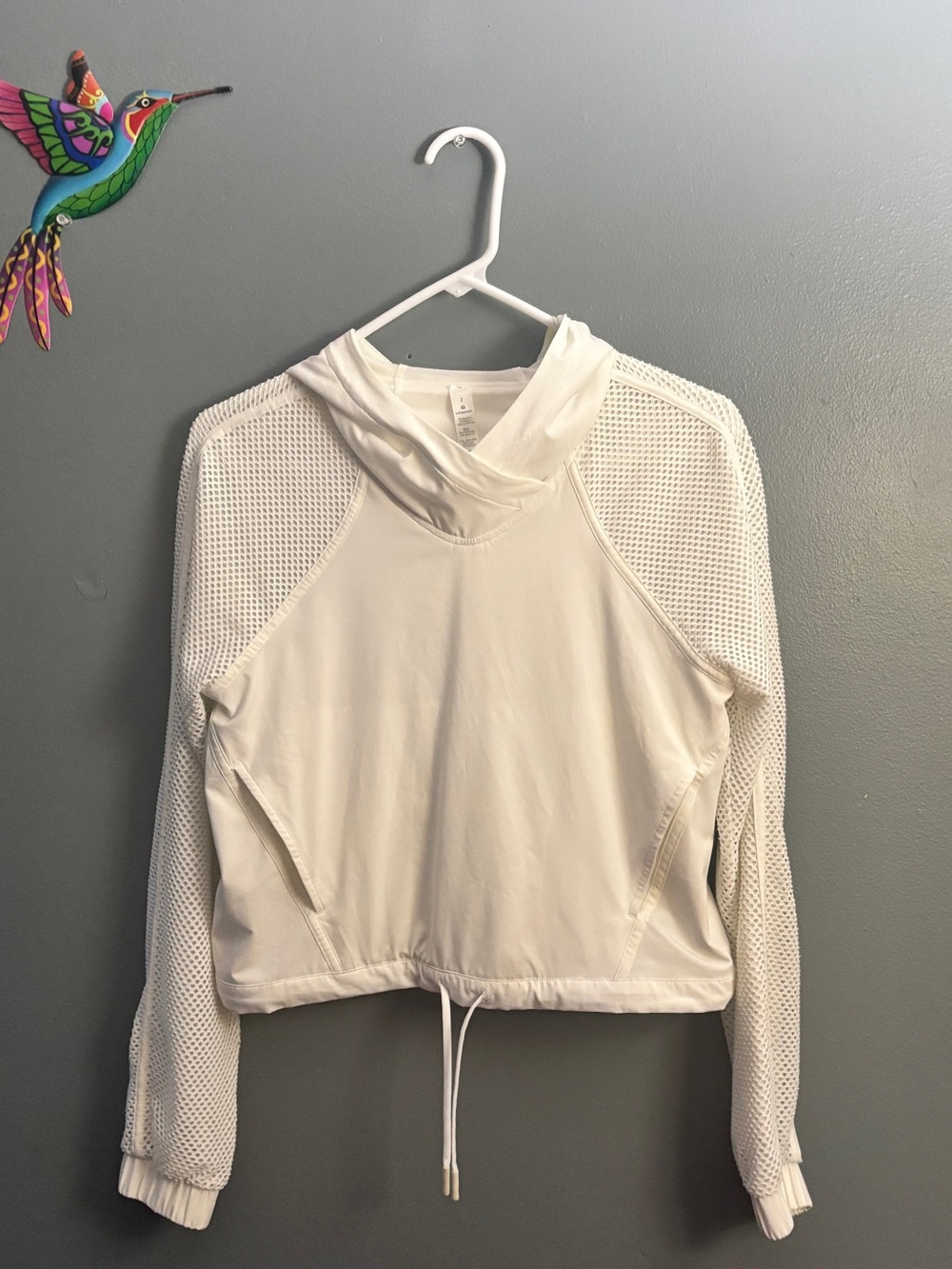 lululemon athletica White Mesh-Sleeve Cropped Pullover Hoodie